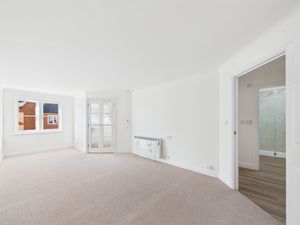 Lounge- click for photo gallery